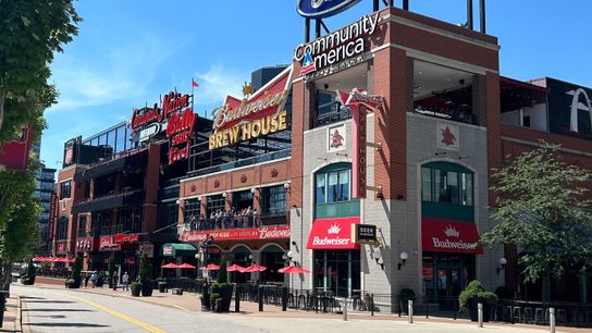 Final: Cardinals 4, Pirates 2 taken in St. Louis (Live coverage)